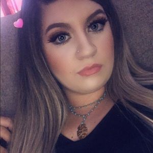 Meet your Posher, Savannah